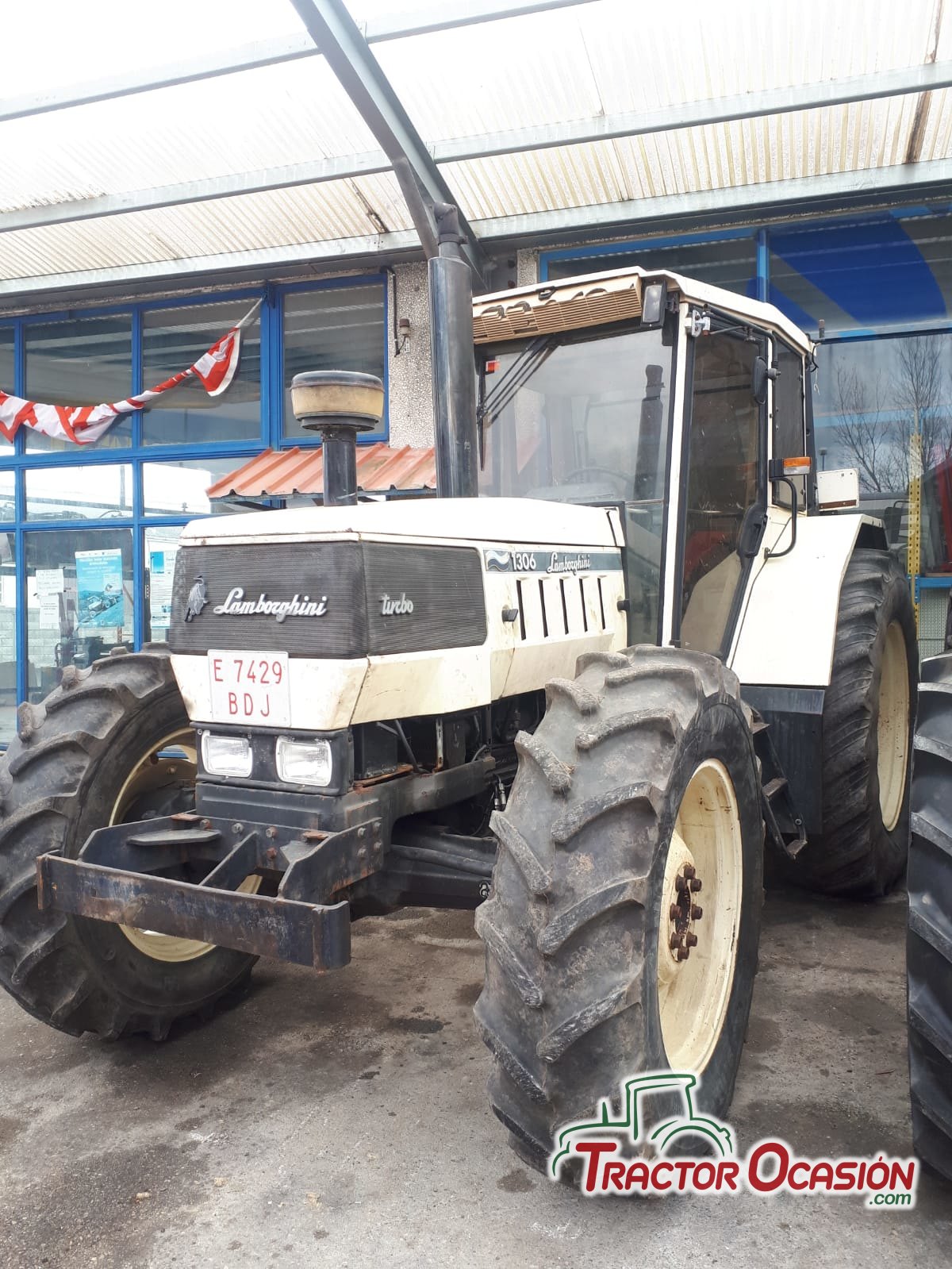 En detalle TRACTOR LAMBORGHINI 1306 de AGRIZABAL - TractorOcasión